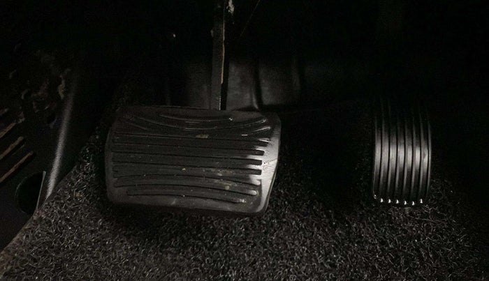 2021 Mahindra Thar LX  P 4WD AT CONVERTIBLE, Petrol, Automatic, 50,577 km, Pedals