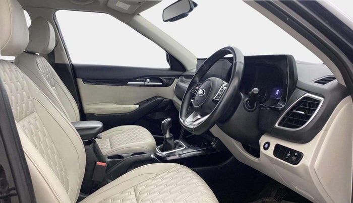 2020 KIA SELTOS HTX 1.5 PETROL, Petrol, Manual, 37,086 km, Right Side Front Door Cabin
