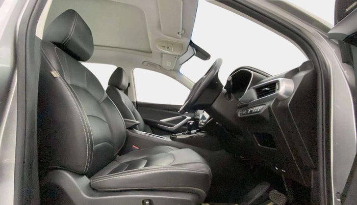 2020 MG HECTOR SHARP 1.5 DCT PETROL, Petrol, Automatic, 50,941 km, Right Side Front Door Cabin