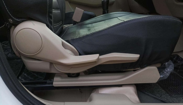 2022 Maruti Dzire VXI CNG, CNG, Manual, 49,909 km, Driver Side Adjustment Panel