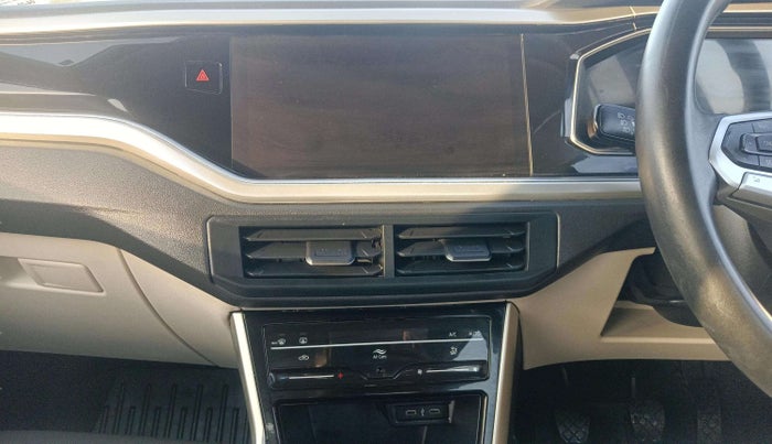 2023 Volkswagen VIRTUS TOPLINE TSI 1.0 MT, Petrol, Manual, 10,661 km, Air Conditioner