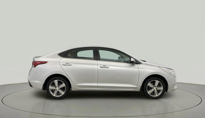 2018 Hyundai Verna 1.6 VTVT SX, Petrol, Manual, 96,400 km, Right Side View