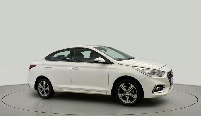 2018 Hyundai Verna 1.6 VTVT SX, Petrol, Manual, 32,817 km, Right Front Diagonal