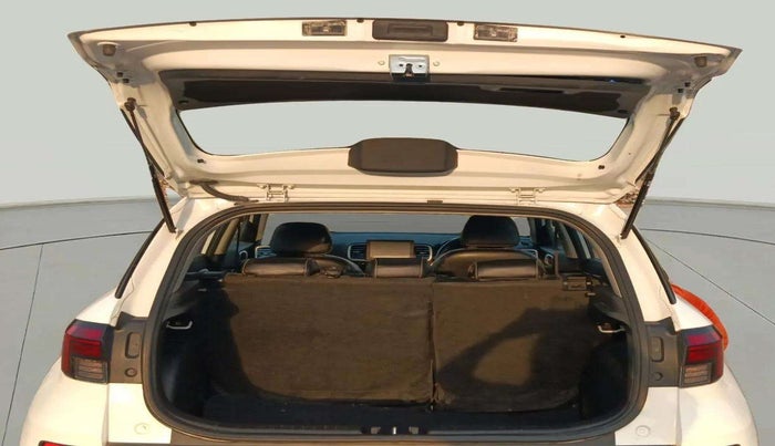 2023 Hyundai VENUE S 1.2, Petrol, Manual, 24,426 km, Boot Door Open