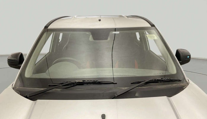 2019 Mahindra Kuv100 K2 TRIP CNG, CNG, Manual, 69,726 km, Front Windshield