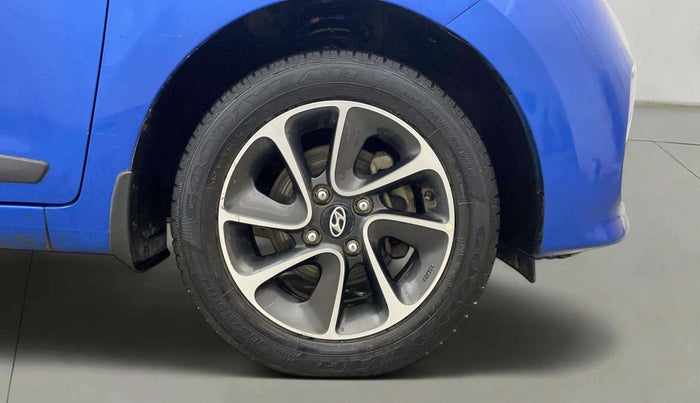 2018 Hyundai Grand i10 SPORTZ AT 1.2 KAPPA VTVT, Petrol, Automatic, 38,443 km, Right Front Wheel