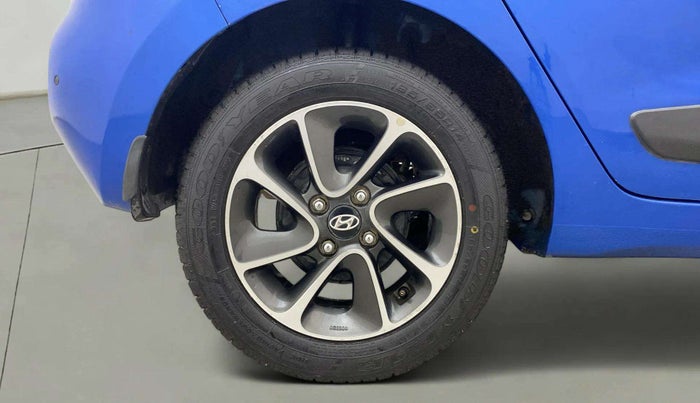 2018 Hyundai Grand i10 SPORTZ AT 1.2 KAPPA VTVT, Petrol, Automatic, 38,443 km, Right Rear Wheel