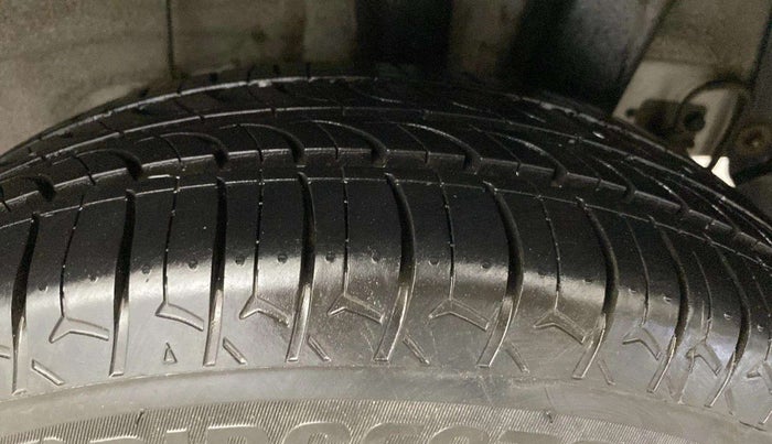 2014 Hyundai Xcent S (O) 1.2, Petrol, Manual, 74,581 km, Left Rear Tyre Tread