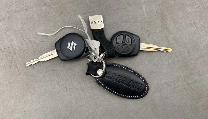 2021 Maruti Ciaz SIGMA 1.5 SHVS MT  PETROL, Petrol, Manual, 34,762 km, Key Close Up