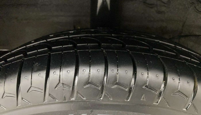2019 Hyundai NEW SANTRO ERA, Petrol, Manual, 62,937 km, Right Rear Tyre Tread