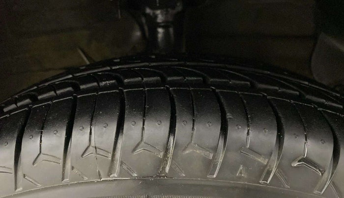 2019 Hyundai NEW SANTRO ERA, Petrol, Manual, 62,937 km, Right Front Tyre Tread