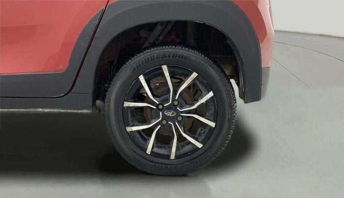 2018 Mahindra KUV 100 NXT K8 P 6 STR DUAL TONE, Petrol, Manual, 32,697 km, Left Rear Wheel
