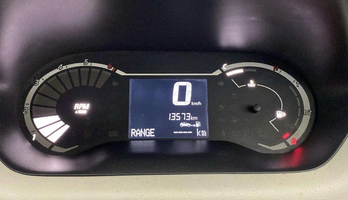 2023 Nissan MAGNITE XE, Petrol, Manual, 13,559 km, Odometer Image