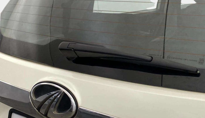 2022 Mahindra XUV300 W8 1.2 PETROL, Petrol, Manual, 50,539 km, Rear Wiper